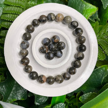 Load image into Gallery viewer, NATURAL CRYSTAL BEADS