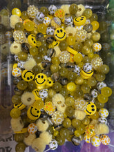 Load image into Gallery viewer, BEAD SCOOP NIGHT - LIVE ON TIKTOK MONDAY 4th MAY @7PM
