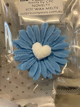 Load image into Gallery viewer, SUNFLOWER HEART NOVELTY WAX MELTS
