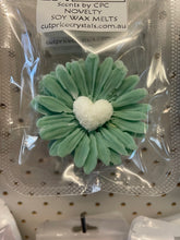 Load image into Gallery viewer, SUNFLOWER HEART NOVELTY WAX MELTS
