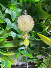 Load image into Gallery viewer, Yellow Luminous Resin Flower Glitter Poker
