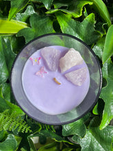 Load image into Gallery viewer, Rose Quartz - Forrest Berries Scented Candle
