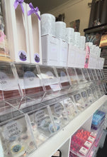 Load and play video in Gallery viewer, SOY WAX MELTS SCENT SAMPLE POTS
