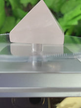 Load and play video in Gallery viewer, PYRAMID - ROSE QUARTZ
