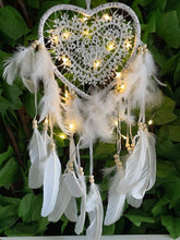 Load image into Gallery viewer, DREAM CATCHER - LIGHT UP - WHITE
