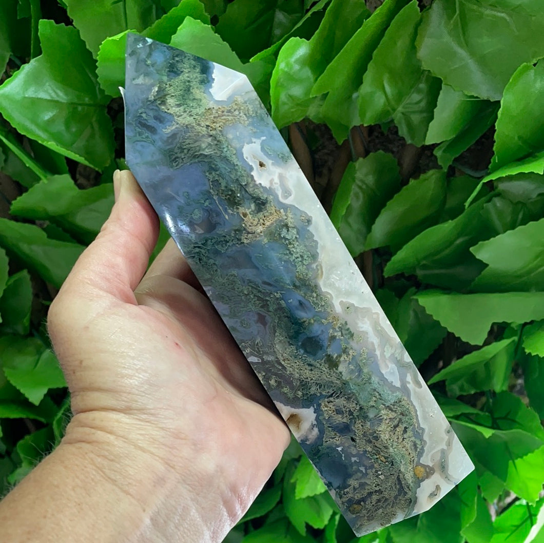 MOSS AGATE TOWER
