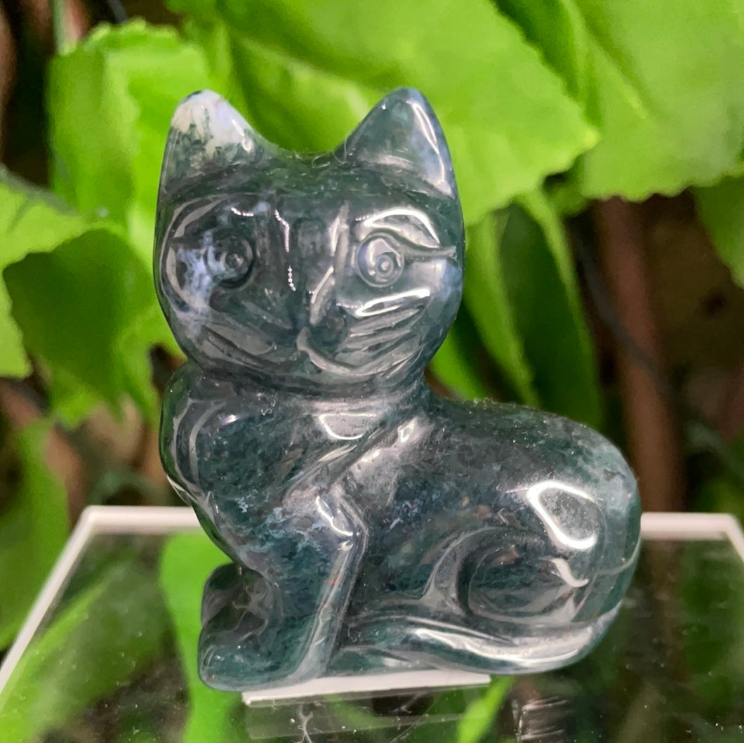MOSS AGATE CAT CARVING