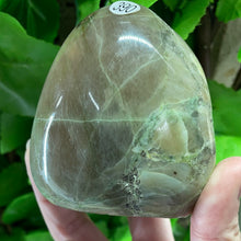 Load image into Gallery viewer, MOONSTONE GREEN FREEFORM

