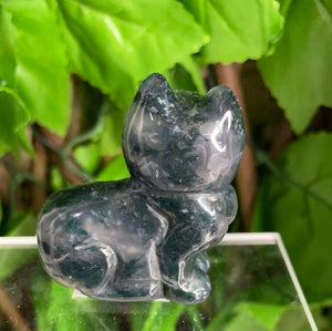 MOSS AGATE CAT CARVING