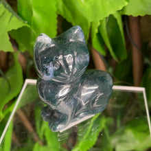 Load image into Gallery viewer, MOSS AGATE CAT CARVING
