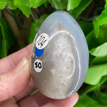 Load image into Gallery viewer, EGG CARVING - DRUZY AGATE
