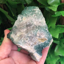 Load image into Gallery viewer, FLUORITE SPECIMEN GREEN
