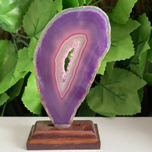 Load image into Gallery viewer, AGATE SLICE ON STAND
