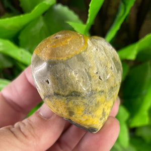 BUMBLE BEE JASPER HEART CARVING
