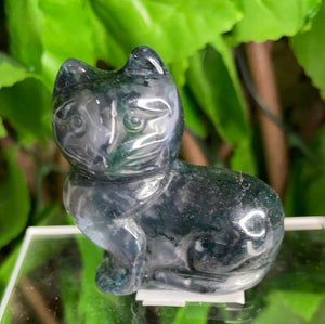MOSS AGATE CAT CARVING