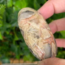 Load image into Gallery viewer, CRAZY LACE AGATE PALM STONE
