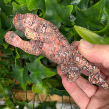 Load image into Gallery viewer, LEOPARD CARVING - LEOPARD SKIN JASPER
