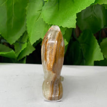 Load image into Gallery viewer, DOLPHIN CARVING - GREEN ONYX
