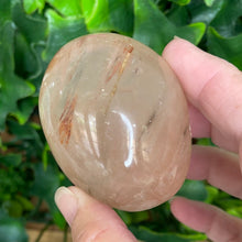 Load image into Gallery viewer, FORE QUARTZ (HEMATOID) PALM STONE
