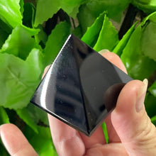 Load image into Gallery viewer, PYRAMID CARVING OBSIDIAN
