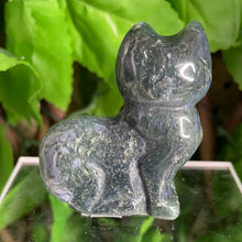 Load image into Gallery viewer, MOSS AGATE CAT CARVING
