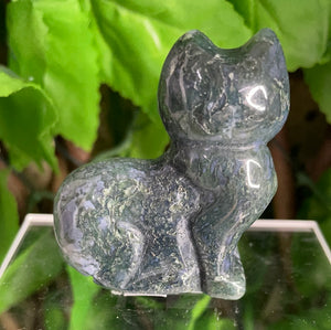 MOSS AGATE CAT CARVING