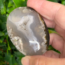 Load image into Gallery viewer, MOSS AGATE PALM STONE
