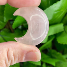 Load image into Gallery viewer, MOON CARVING - ROSE KUNZITE
