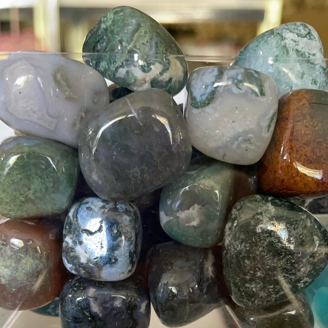 MOSS AGATE TUMBLE STONE