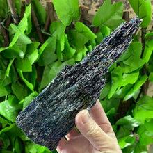 Load image into Gallery viewer, Carborundum
