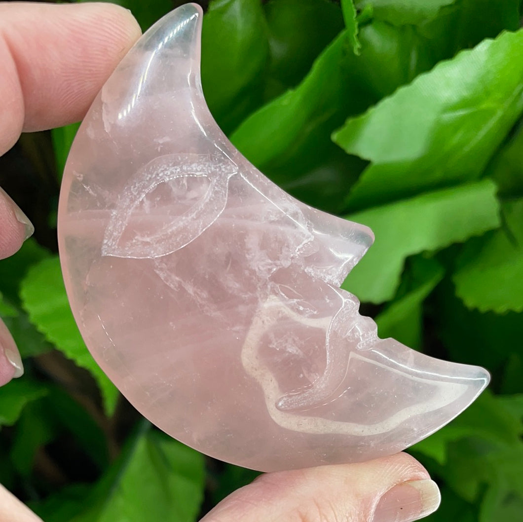 MOON CARVING - ROSE QUARTZ