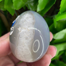 Load image into Gallery viewer, EGG CARVING - DRUZY AGATE
