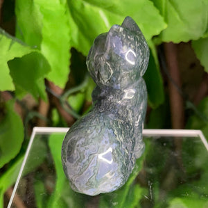 MOSS AGATE CAT CARVING