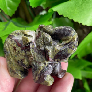 ELEPHANT CARVING - DRAGONS BLOOD