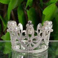 Load image into Gallery viewer, CROWN SPHERE HOLDER LARGE - GOLD OR SILVER

